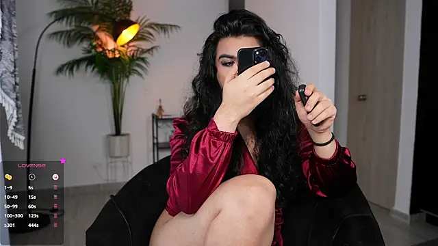 artechloe online show from May 25, 9:14 pm