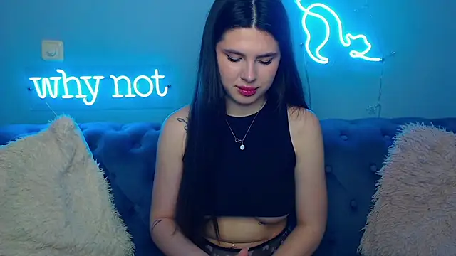 ViollinaLove online show from March 28, 5:51 am