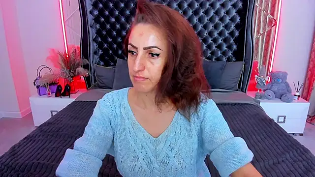 Rebecca Diamond online show from April 28, 5:44 am