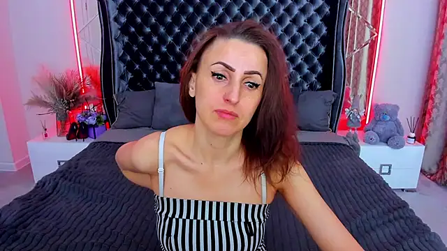 Rebecca Diamond online show from April 29, 5:54 am