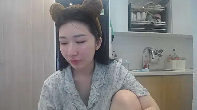 Asiagirll online show from May 2, 2:26 am
