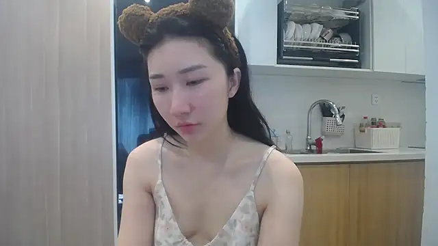 Asiagirll online show from May 16, 3:09 am