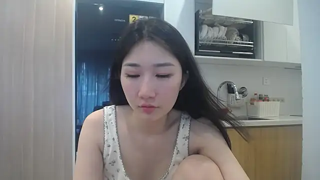 Asiagirll online show from May 21, 7:28 am