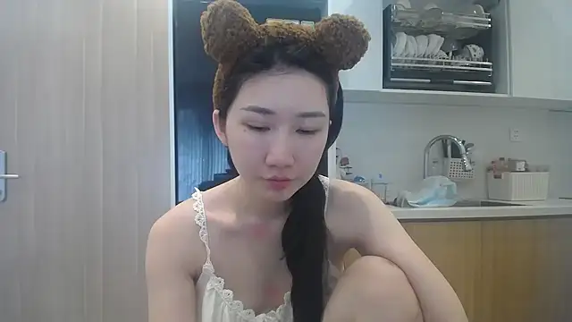 Asiagirll online show from May 15, 3:00 am