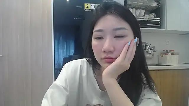 Asiagirll online show from May 8, 3:43 am