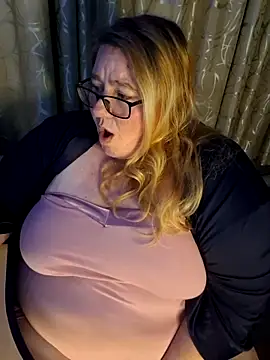 Iceprincess2bad4u online show from May 22, 7:23 pm