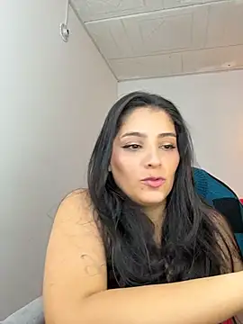 YummyAnna  online show from February 3, 8:12 pm