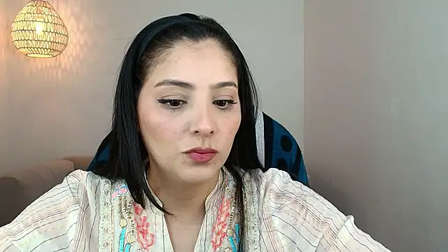 YummyAnna  online show from February 25, 8:29 pm