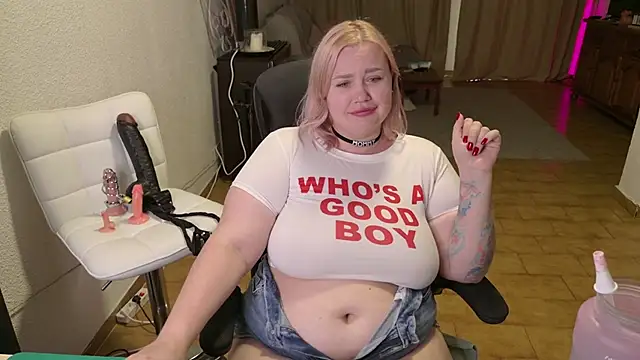 MargotGrey online show from May 5, 1:14 pm
