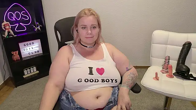 MargotGrey online show from May 7, 4:11 pm