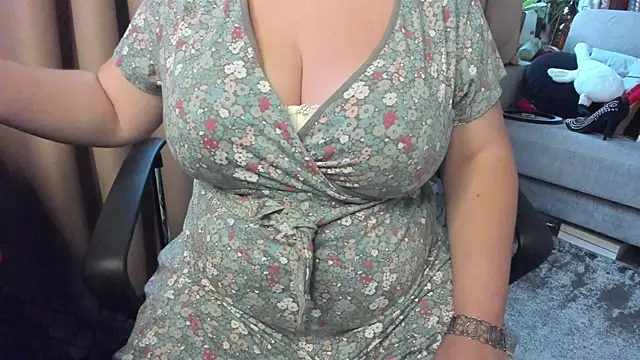 Anita-boobs online show from May 17, 3:11 pm