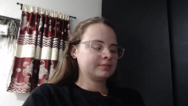 HellenMiyer1111 online show from November 18, 7:04 pm