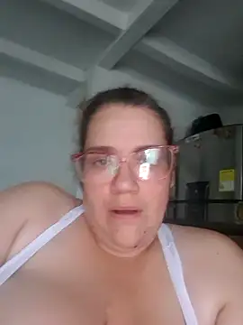 karlythothxh online show from October 24, 6:59 pm