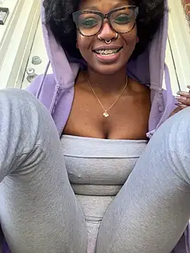 mochamimi online show from March 29, 4:39 pm