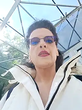 RebeccaNoble online show from May 2, 11:57 am