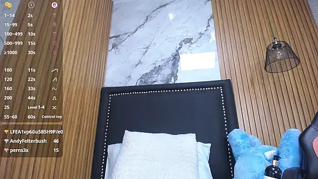 BIANCAROY1 online show from October 28, 6:57 pm