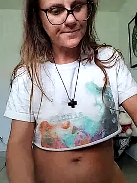 Scarlettishere online show from July 3, 3:40 pm