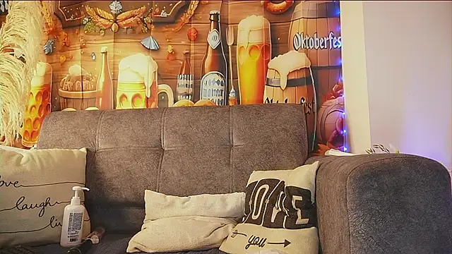 isis lov online show from October 3, 8:19 am