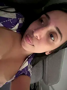 kiaraglam2 online show from December 2, 7:16 pm