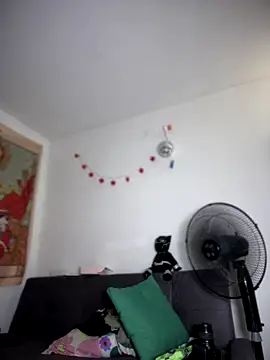 kiaraglam2 online show from October 5, 4:34 pm