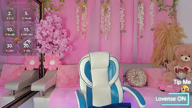 SammyGirlTS online show from October 15, 4:42 pm