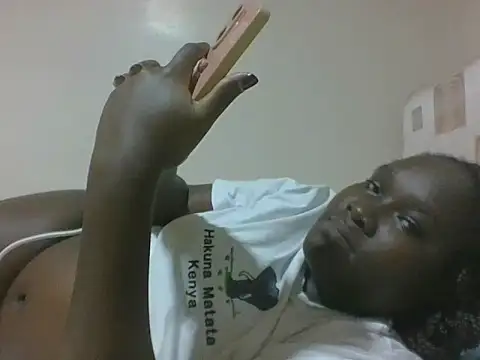 queen aria19 online show from February 17, 5:18 am