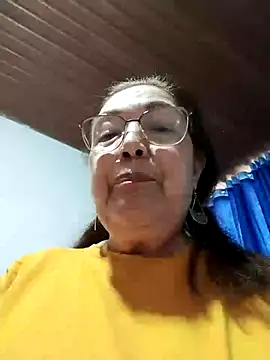 Vicky Rosse online show from May 7, 8:45 pm