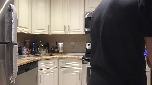 BigGuyMuscle online show from December 20, 3:54 am