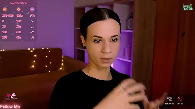 ItsAlisia online show from March 29, 5:50 am