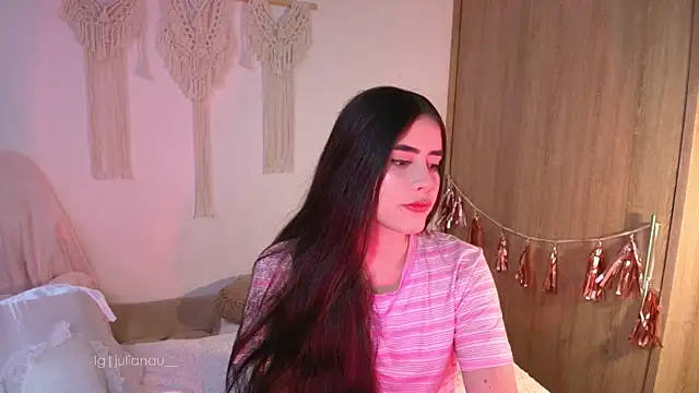 iriswest  online show from May 24, 1:59 am