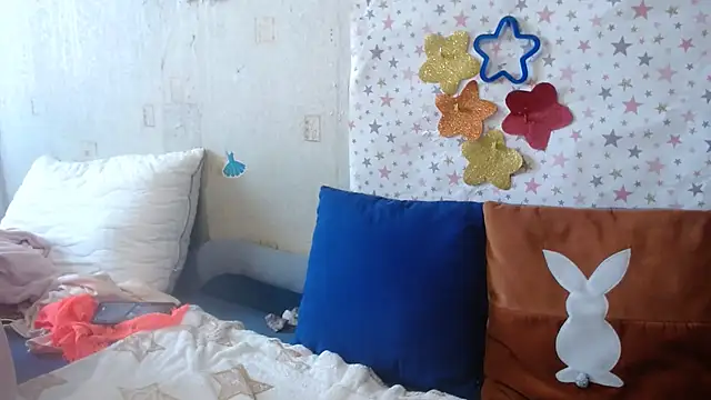 QueenLana online show from May 22, 8:34 am