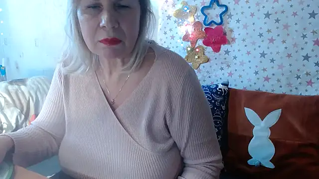 QueenLana online show from February 13, 12:07 pm