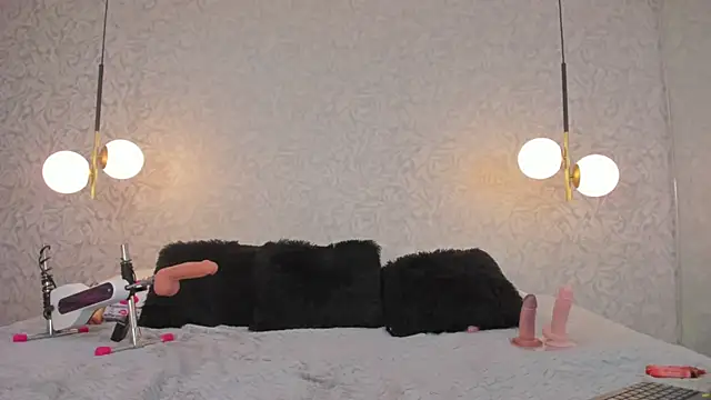 danaythamara1 online show from December 4, 12:46 am