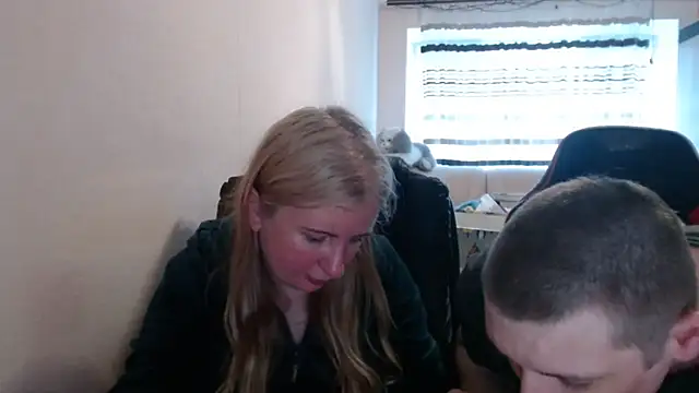 PeterAndJen online show from May 15, 4:54 pm