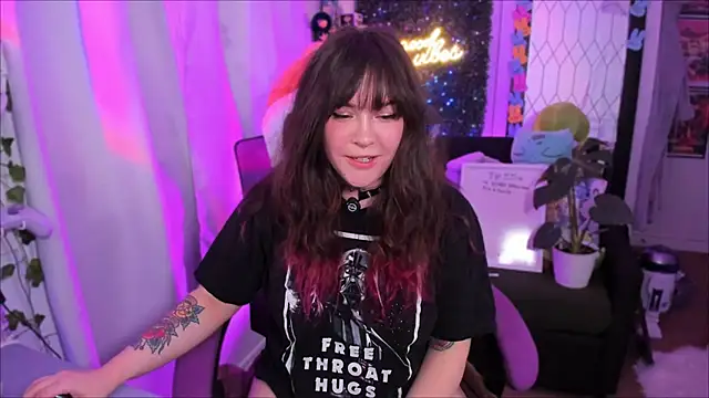 JennKenobi online show from May 13, 2:34 pm