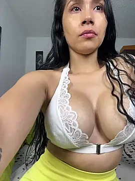 Angela isabella online show from May 20, 10:51 pm