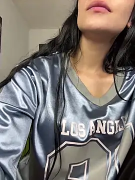Angela isabella online show from May 13, 10:26 pm