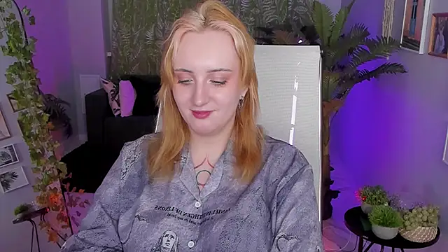 AsheLucker online show from May 7, 2:38 am