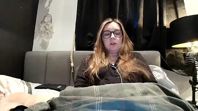 short sweetpea online show from March 23, 6:52 am