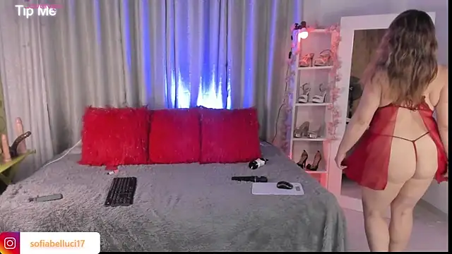 sofiiBell online show from May 7, 12:48 am