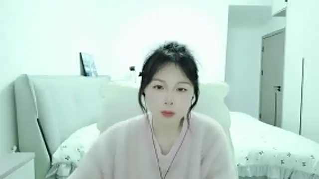 Sunset glow online show from February 9, 3:36 pm