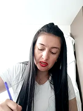 Cherry 1992 online show from May 8, 3:26 pm