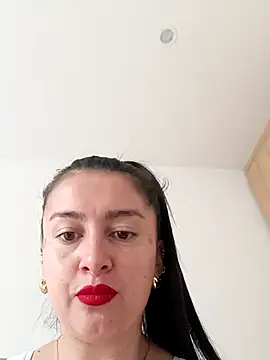 Cherry 1992 online show from May 19, 3:30 pm