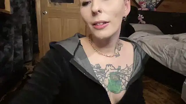 TeenyDoll online show from May 12, 2:53 am