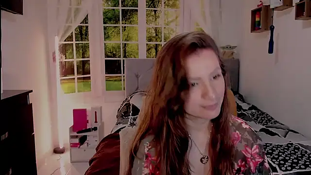 vanessabrown  online show from May 25, 3:55 pm
