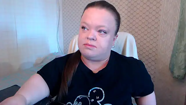 Janiffer MiMi online show from May 28, 4:16 pm