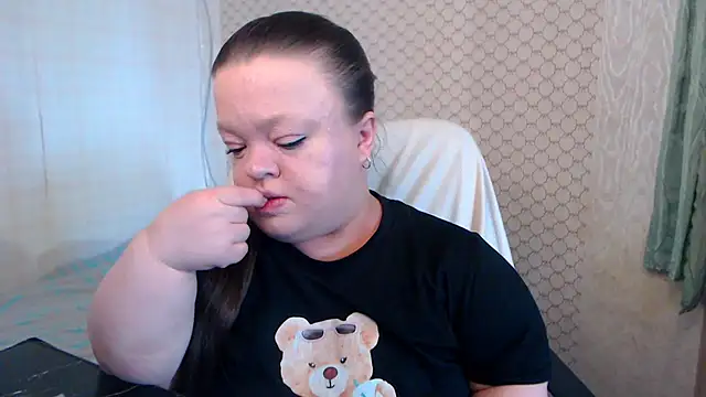 Janiffer MiMi online show from May 29, 4:27 pm