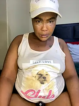 Snapshot of BADFATASS85 chatting on September 14, 11:24 pm BADFATASS85 online show from September 14, 11:24 pm