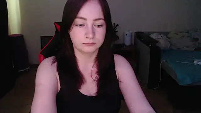 Laralianna online show from May 15, 2:31 pm