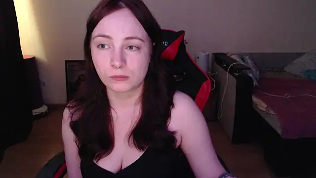 Laralianna online show from May 21, 5:22 pm